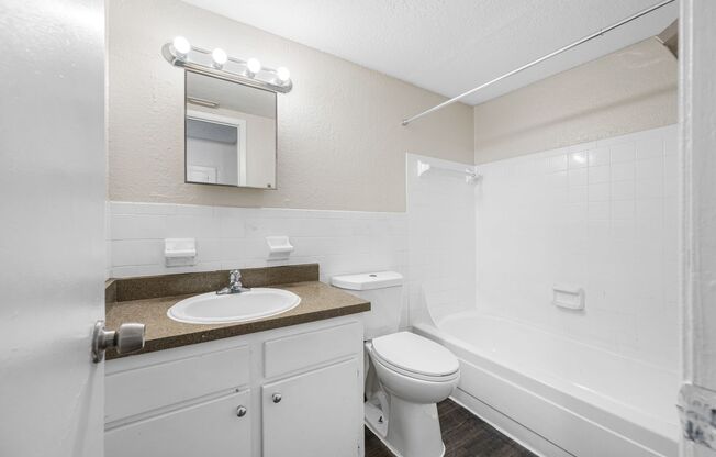 1 bed, 1 bath, 650 sqft, $1,325, Unit A302