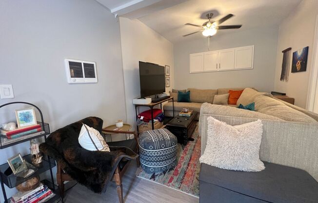 2 beds, 2 baths, 1,200 sqft, $3,995, Unit 3104 E