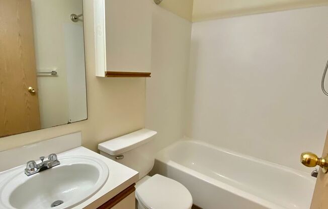 2 beds, 2 baths, 900 sqft, $2,795, Unit 101