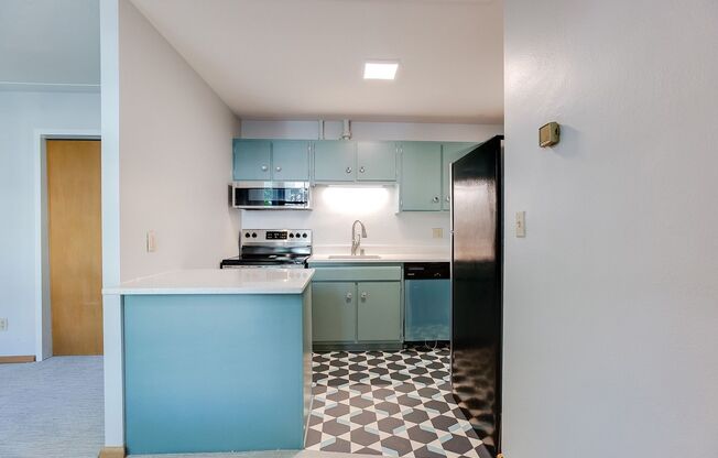 1 bed, 1 bath, 700 sqft, $1,225, Unit #3