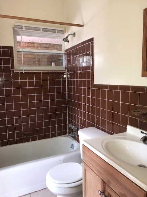 Studio, 1 bath, 230 sqft, $775, Unit A06