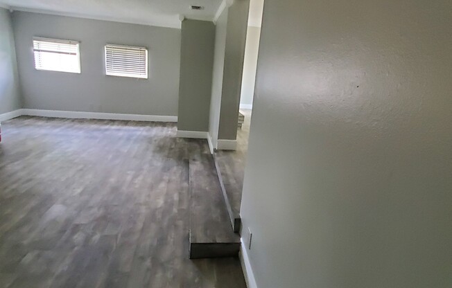Large 4x2 Home in Conway area