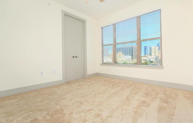 2 beds, 2 baths, 1,270 sqft, $2,112