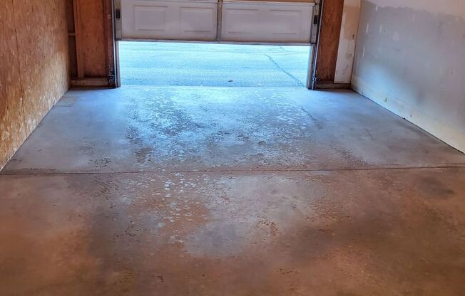 2 beds, 1 bath, 1,010 sqft, $1,269, Unit PL   4103