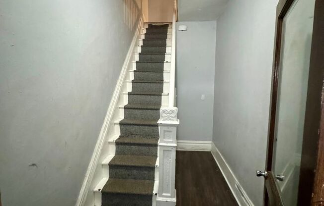 1810 Brownsville Road (LO) Commercial
