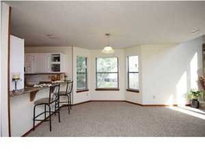 2 beds, 3 baths, $2,200