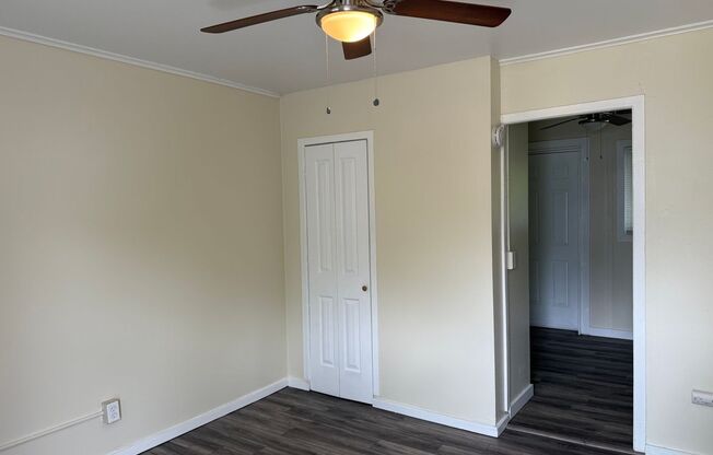 Studio, 1 bath, 200 sqft, $900, Unit 01