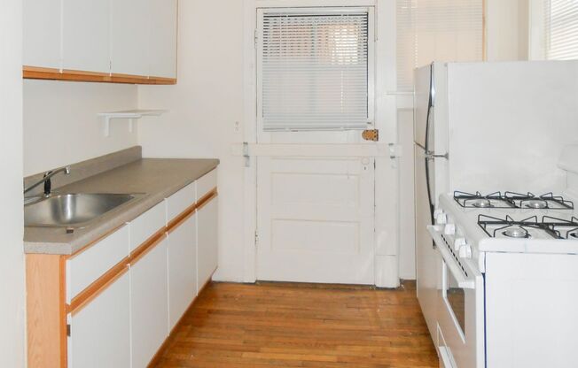 Studio, 1 bath, 520 sqft, $1,735, Unit 638-53