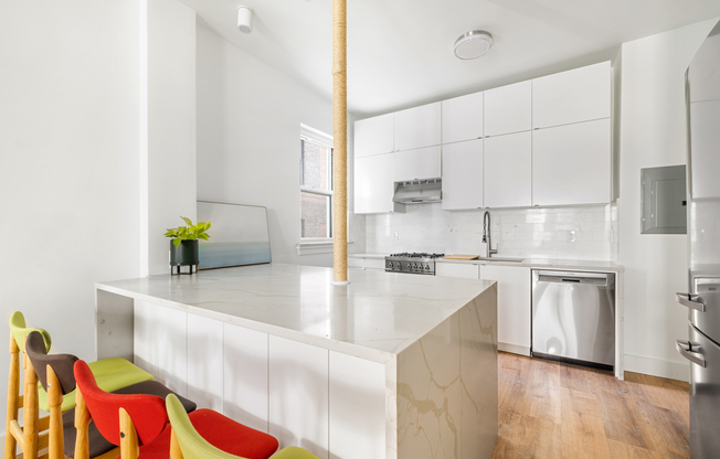 345 W 70 ST