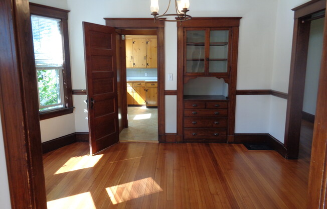 41 HARRIET AVE