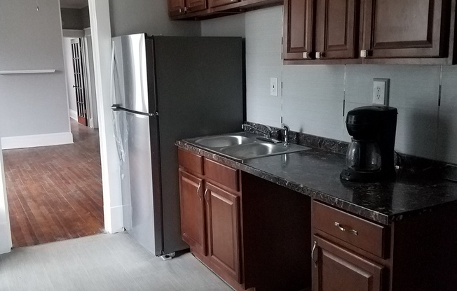 5 beds, 2 baths, 1,220 sqft, $2,000, Unit 2