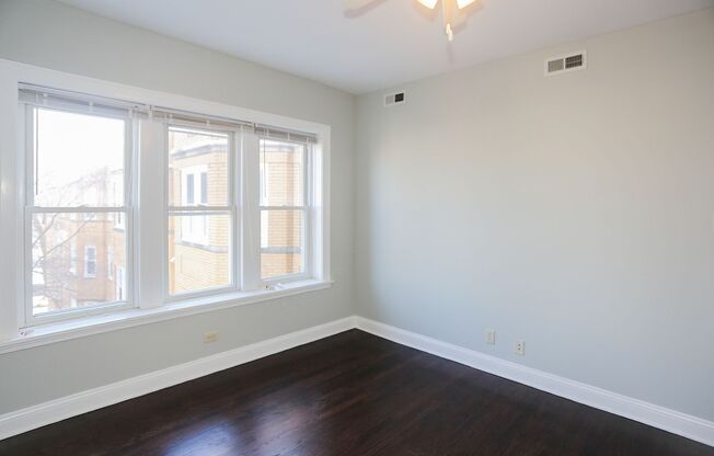 2 beds, 1 bath, 959 sqft, $2,695, Unit 4812-1