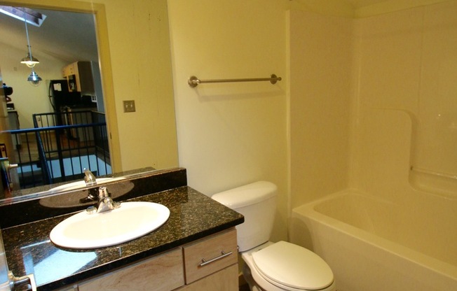 1 bed, 1 bath, 953 sqft, $1,575, Unit APT 31W