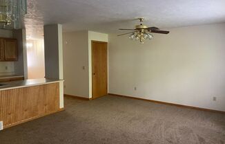 2 beds, 1.5 baths, $1,375, Unit 7182