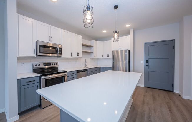 1 bed, 1 bath, 842 sqft, $1,635, Unit A-212