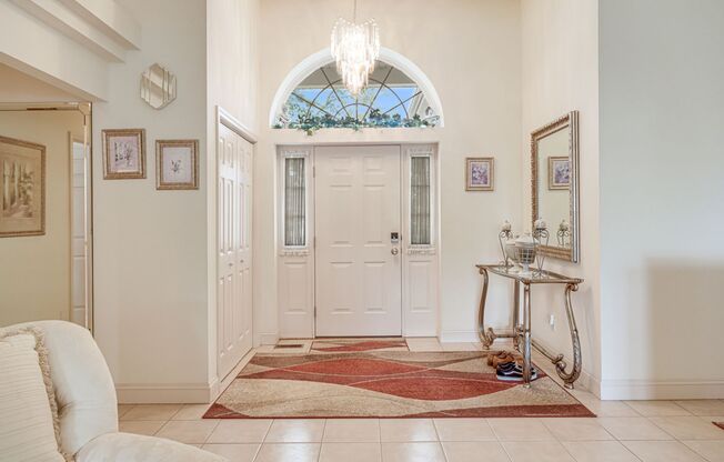 NEW LISTING-3 bedroom, 3 bathroom condo FOR RENT AUGUST 1st, 2025