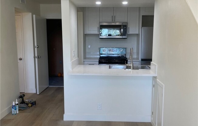 1 bed, 1 bath, 670 sqft, $2,450, Unit 204