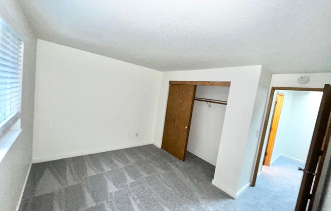 3 beds, 2.5 baths, 1,500 sqft, $2,035, Unit C-04