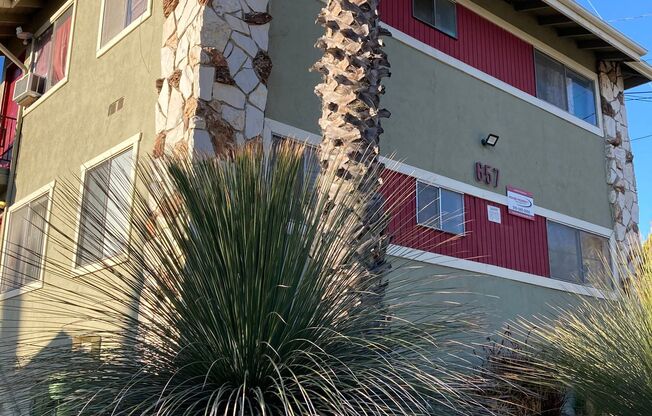 3210 Ellsworth St . Your 2 bedrooms Awaits!