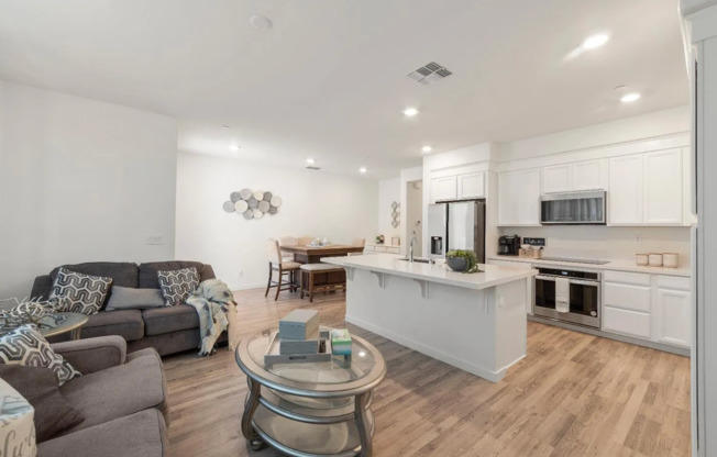 STUNNING 3/2.5 (Natomas)! Gym, Pool, Solar - THE WORKS!  Please view ads for viewings!