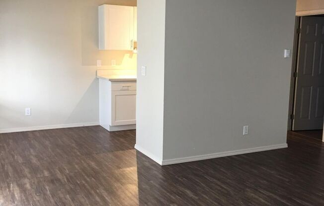 1 bed, 1 bath, 875 sqft, $1,695, Unit 3430-303