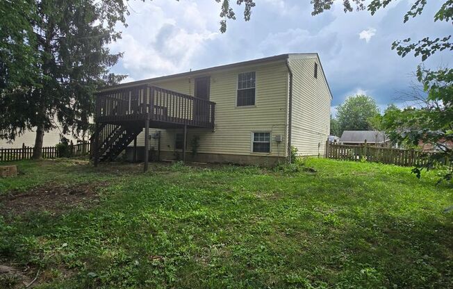 Beautiful 3 Bedroom with Bonus Room in Decatur Township near S.High School Rd and Kentucky Ave