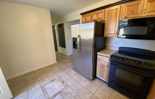 1 bed, 1 bath, $695, Unit 303 W Young Ave. Apt 35