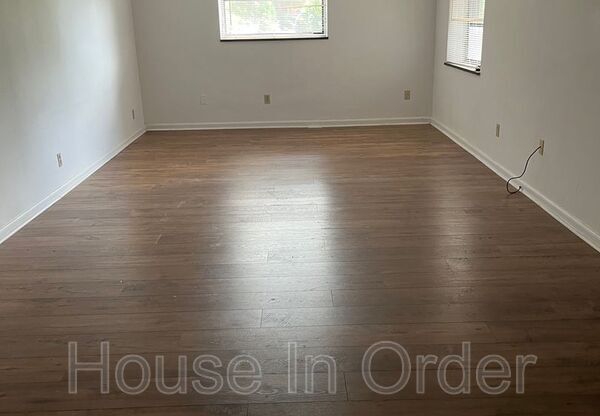 30 EDGEMONT RD