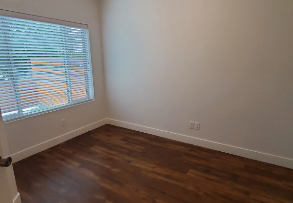 2183 N 525 W