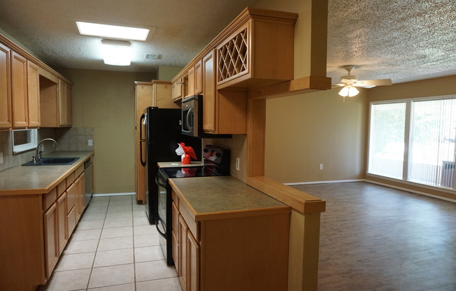 3414 31st 3 Bedroom 2 Bath with Carport & 1 car Garage