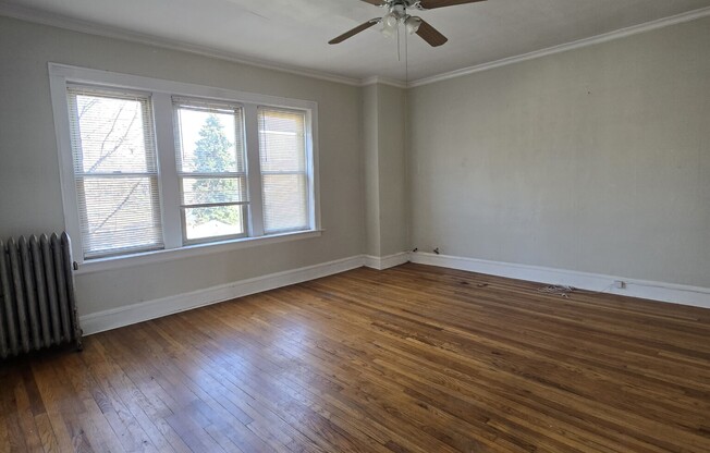 2849 W Berteau Ave 2