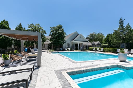 Sparkling Pool at Willowest in Collier Hills in Atlanta, GA 30318