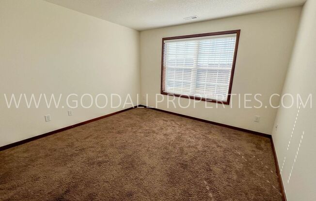 4 bedroom home in Ankeny "Pay not Rent in December"