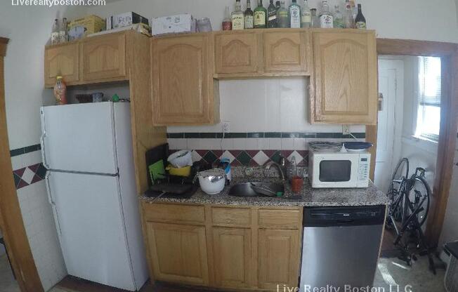 132 GLENVILLE AVE