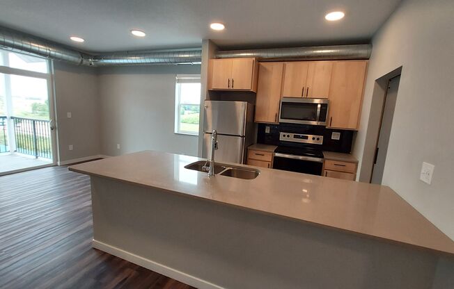 1 bed, 1 bath, 751 sqft, $1,515, Unit 312