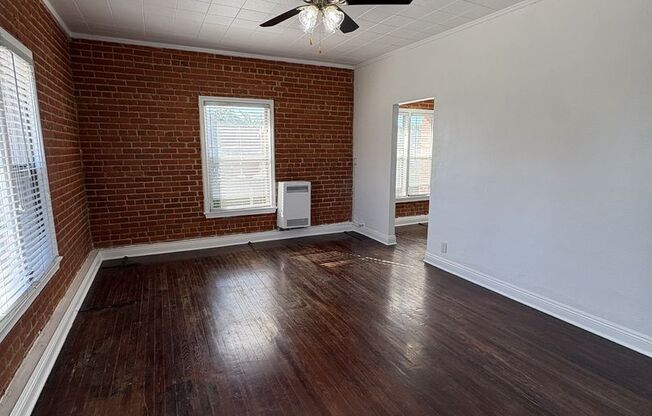 1 bed, 1 bath, $1,600, Unit Unit 211