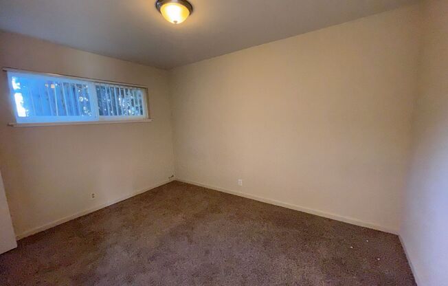 Sixth St 345