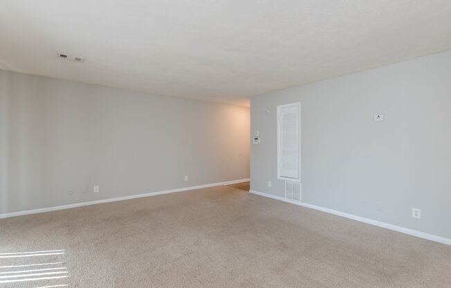 2 beds, 1 bath, 1,100 sqft, $1,396, Unit 3665-E04