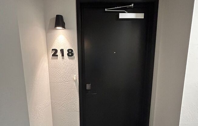 1 bed, 1 bath, 525 sqft, $1,464, Unit 218
