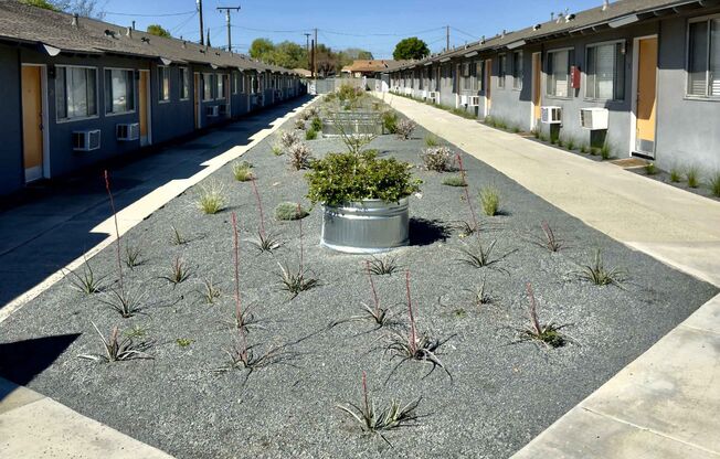DON’T LIVE ABOVE OR BELOW ANYONE…NEWLY RENOVATED UNITS AND COMMUNITY.