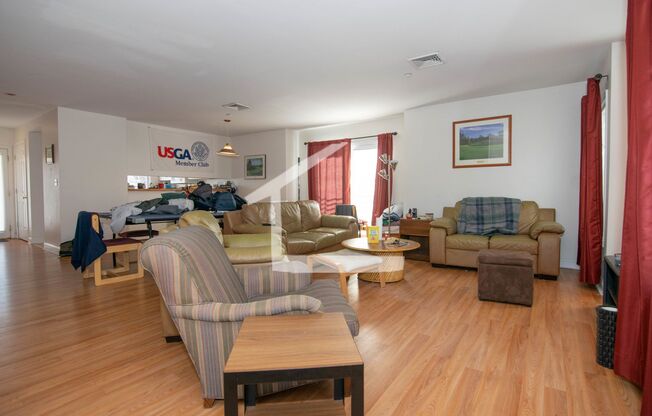 1800 Sq Ft. Pet Friendly Duplex w 2 Parking Spots perfect location!  Secured Basement w Laundry & Storage