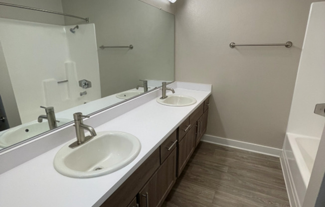 2 beds, 2 baths, 1,020 sqft, $2,525, Unit D101