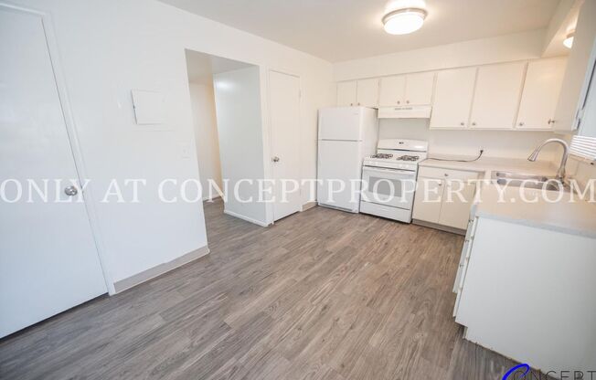 2 beds, 1.5 baths, 1,040 sqft, $1,299, Unit 03
