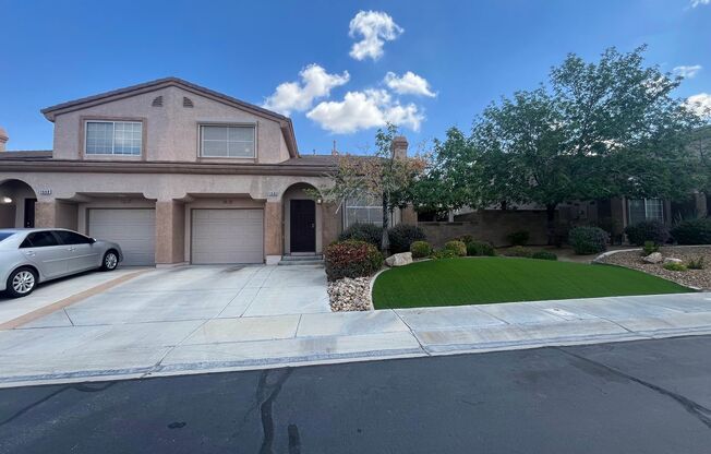 Charming Oversized 2 Bed, 2 Bath Townhouse in Gated Community!