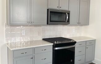 3 beds, 2.5 baths, $2,900