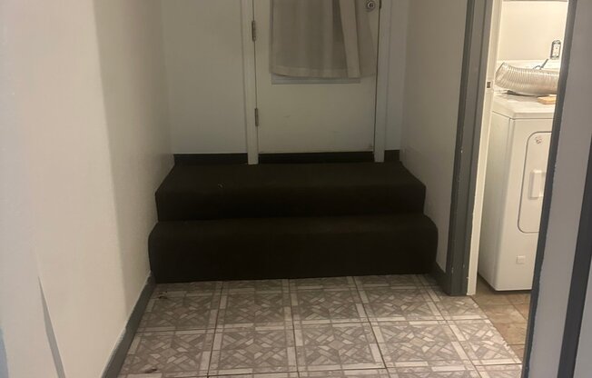 228 7 LN