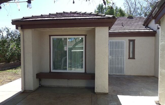 3 Bedroom-2 Bathroom Single Story Home in Escondido