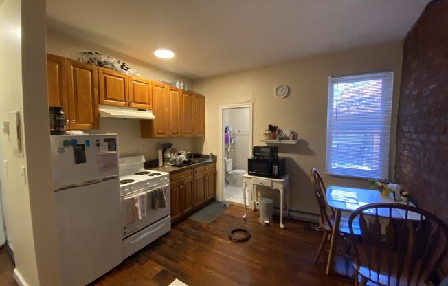 890 Huntington Ave