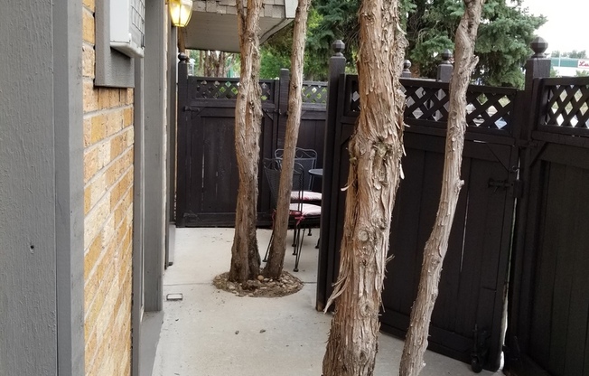 2 beds, 1 bath, 650 sqft, $1,930, Unit 680-101