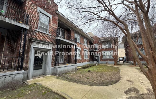 220 S. Cleveland St